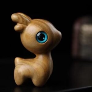 Green sandalwood animal wood carving, dream-eating deer, hand-held cute mini deer, adorable deer ornament, craft gift.
